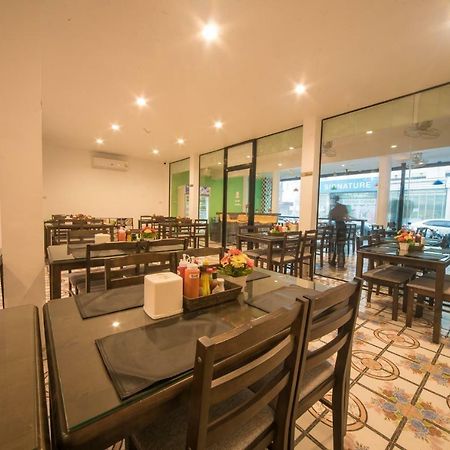 Panda Hostel Phuket (Adults Only) Patong Exterior photo
