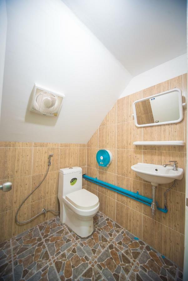 Panda Hostel Phuket (Adults Only) Patong Exterior photo